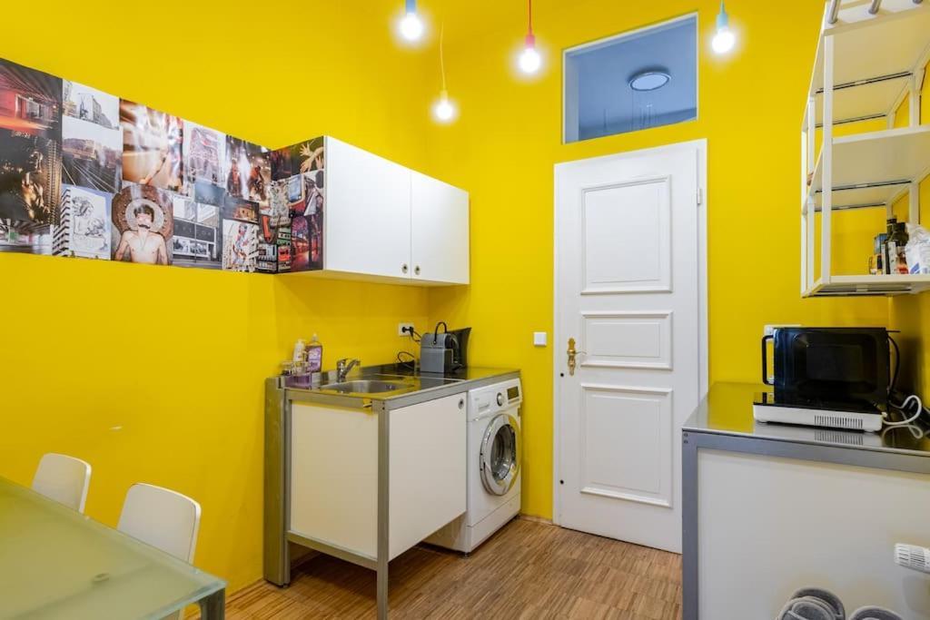 Nap Club - Stylish & Quiet Base In Vibrant Kiez Appartement *